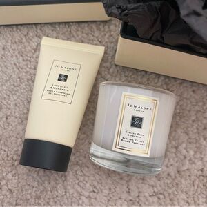 Jo Malone candle & body wash set